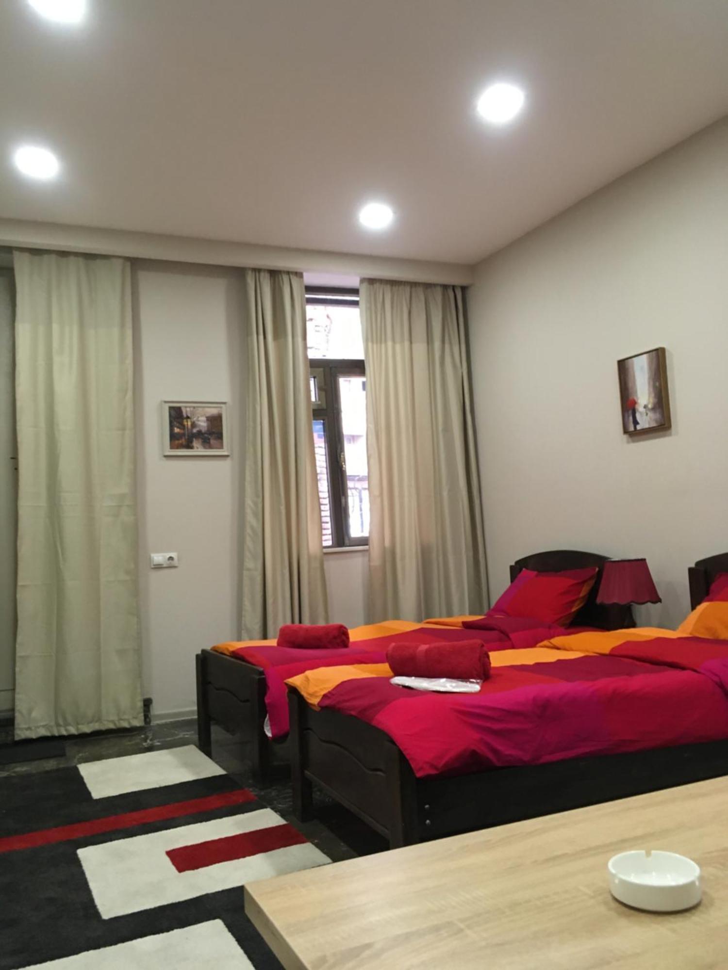 Luka Apartment Tbilisi Esterno foto